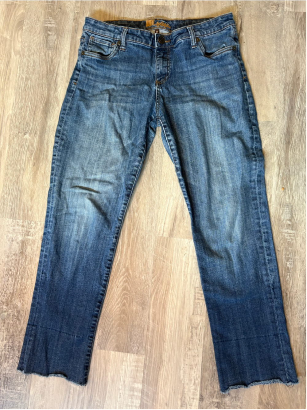KUT from the Kloth Women’s 12 Ankle Straight Boyfriend Jeans Frayed Hem